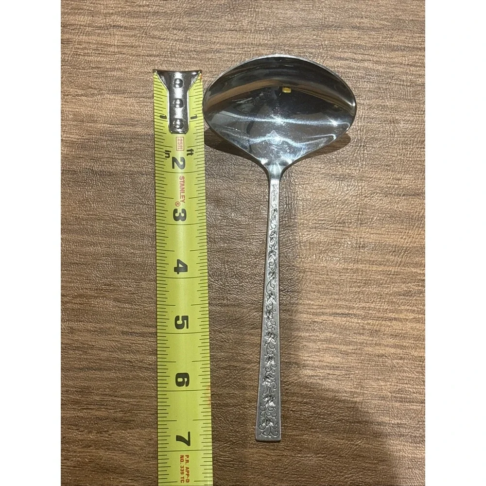 International Silver 1847 Rogers Silverplate  SILVER LACE- 5 Serving Pcs.